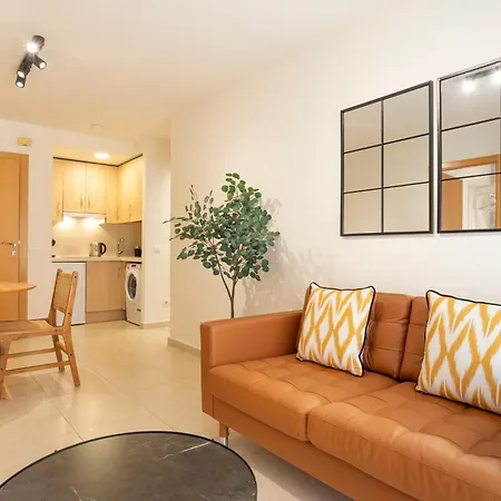 Apartment Claret I By Ele Malaga