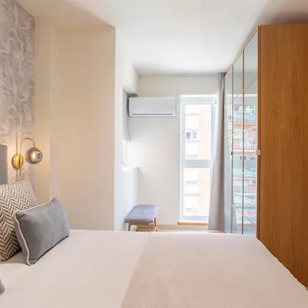Apartment Claret I By Ele *